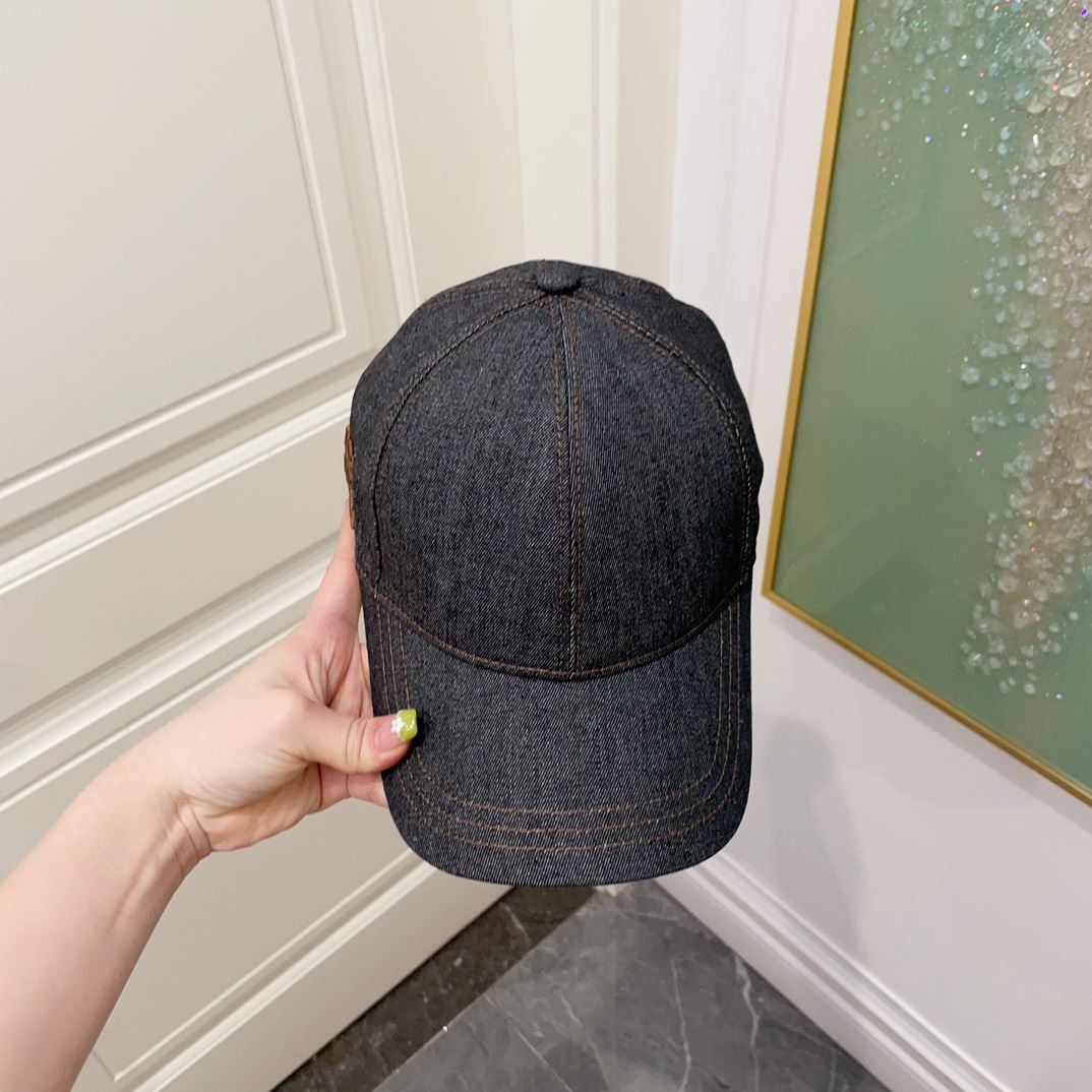 Miu Miu Caps